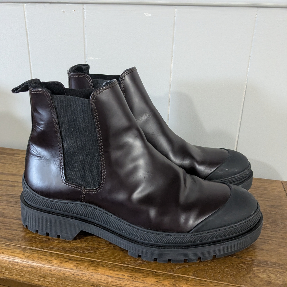 WANT Les Essentiels Wellington Shearling Lined Leather Chelsea Boots Size 39